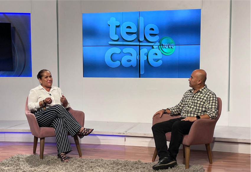 Amanda Jaimes expone lo nuevo de Telecaféa través del Defensor del Televidente