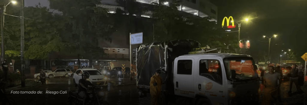 Caos en Cali: 150 Emergencias desencadenadas por fuerte aguacero
