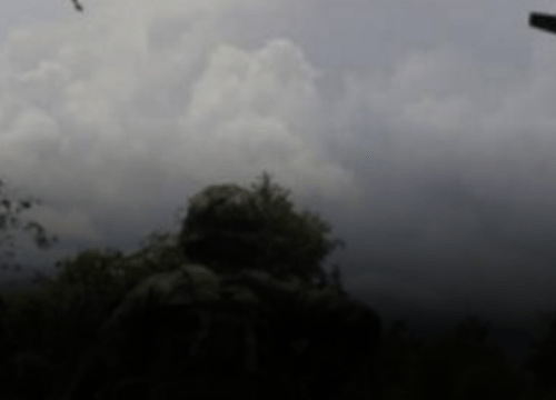 Helicóptero del Ejército atacado por disidencias en Cauca: aterriza de emergencia