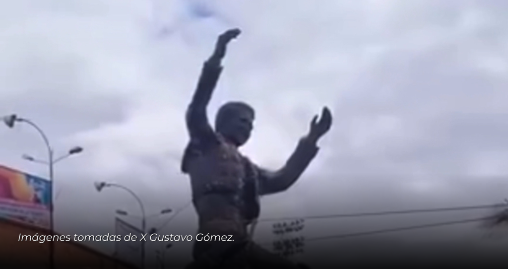 Derriban estatua de César Rincón en Duitama, Boyacá.