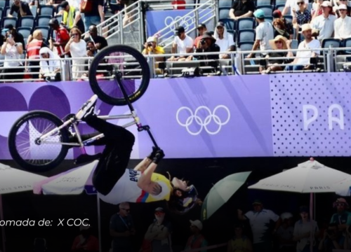 Saray Villegas clasifica a la final del BMX Freestyle en los Juegos Olímpicos de París 2024.