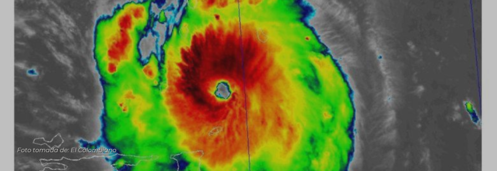 El huracán Beryl, ahora de categoría 5, se mueve cerca a la península de La Guajira
