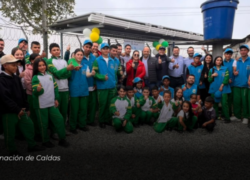 Los alumnos de Encimadas, en Aguadas, ya cuentan agua potable en su institución
