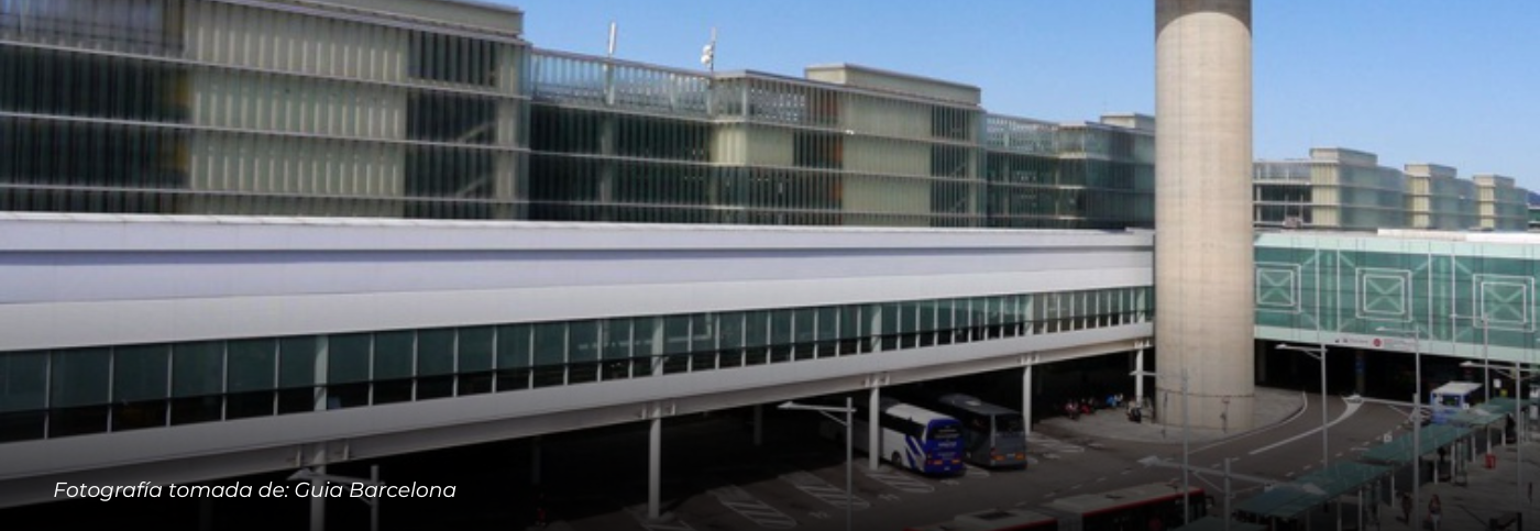 Investigan a padres que dejaron a su hijo en el aeropuerto de Barcelona por inconvenientes con su pasaporte