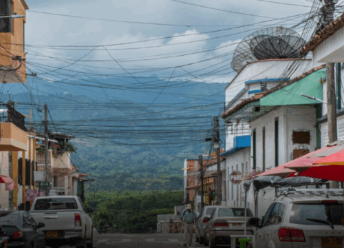 Líder LGTBI en Viterbo fue agredida en un establecimiento nocturno; autoridades investigan el caso