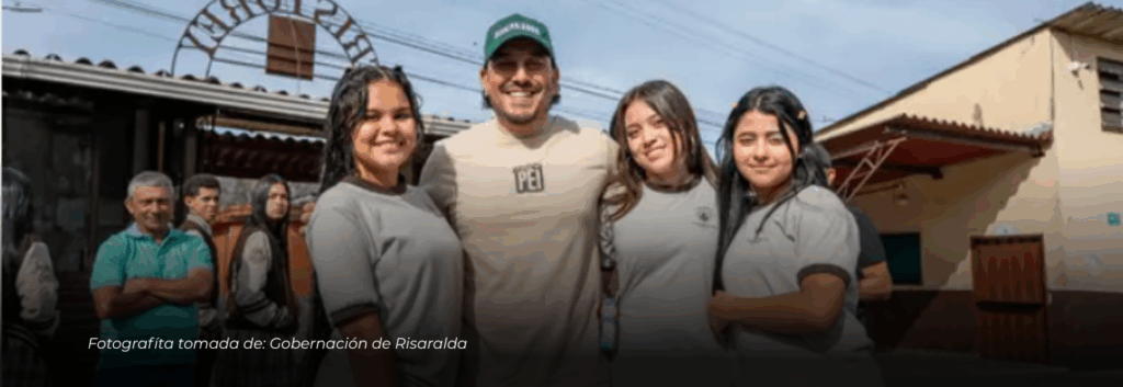Risaralda inaugura nueva cubierta en la cancha de la Institución Educativa Cristo Rey en Dosquebradas