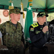 En rueda de prensa liderada por la Gobernación de Risaralda, las autoridades presentaron un balance de las más recientes operaciones de seguridad que permitieron la captura de tres integrantes del Clan del Golfo, señalados de homicidios y actos intimidatorios en el occidente del departamento.