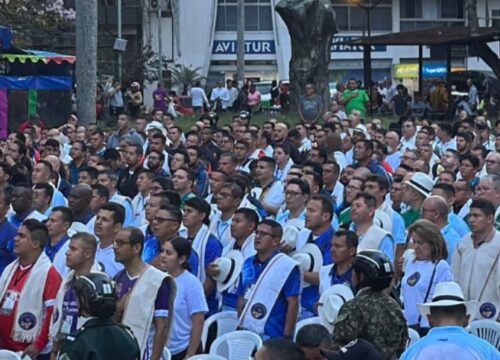 En Armenia el desfile inaugural de la Copa por la Fe llenó de música y espiritualidad las calles de la ciudad