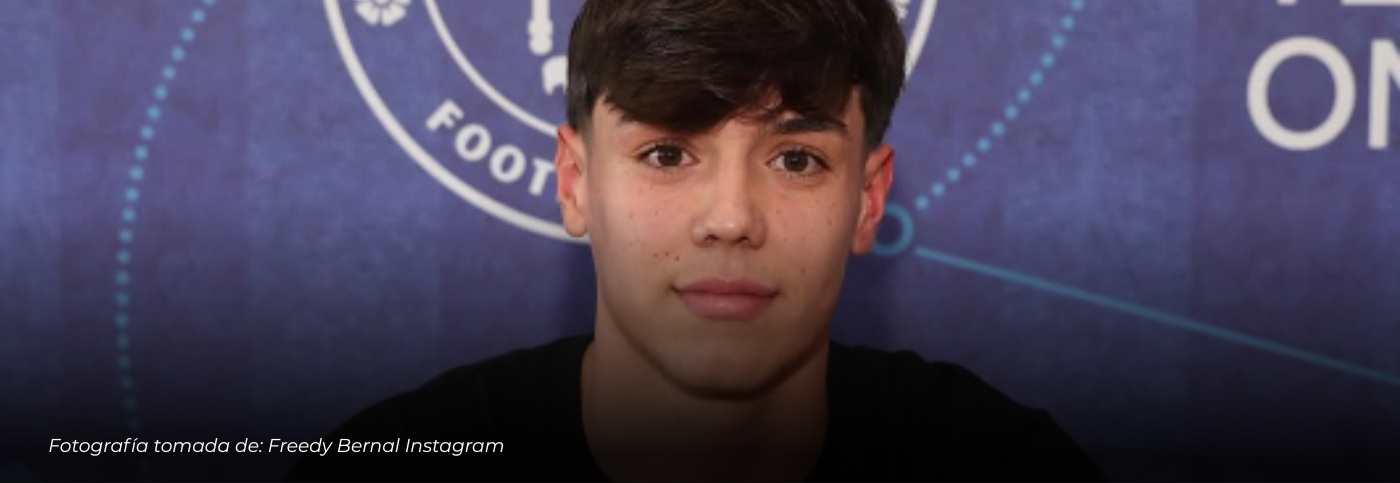 Freddy Bernal, la promesa del arco con raíces colombianas, firma su primer contrato profesional con el Chelsea