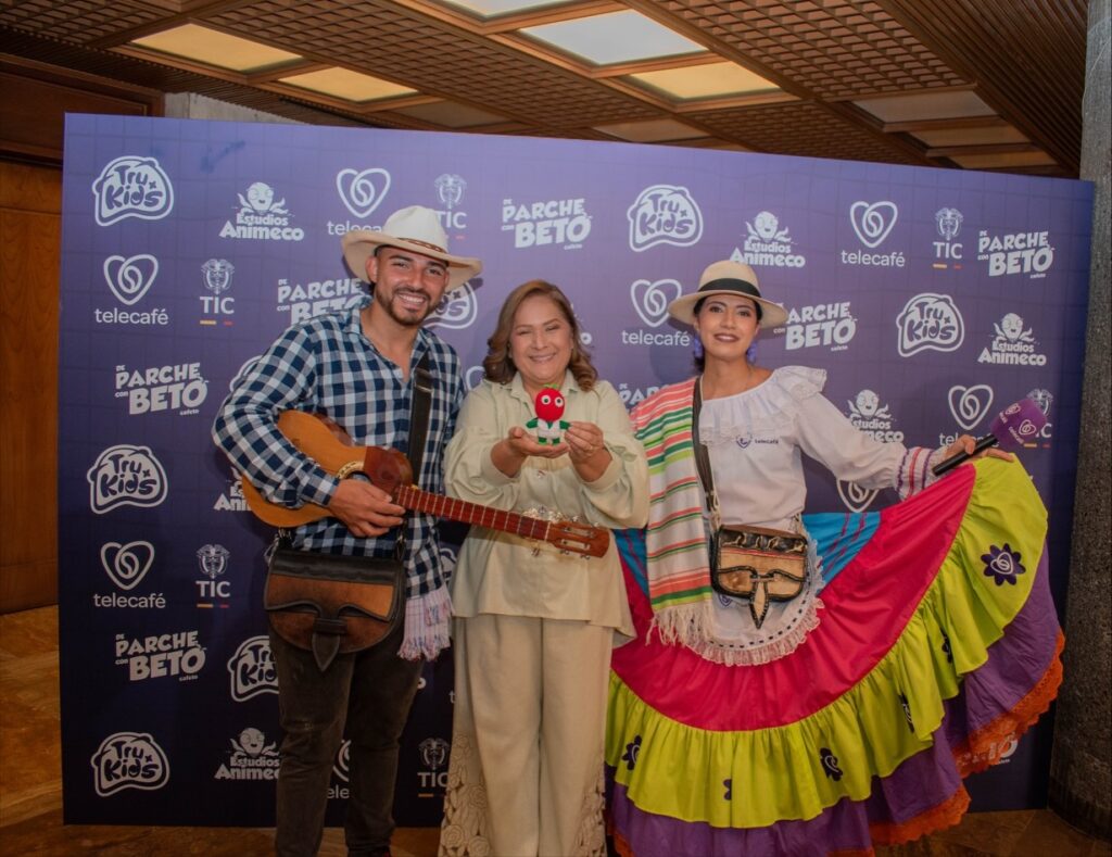 Nace Beto Cafeto, la mascota que encenderá la identidad del Eje Cafetero