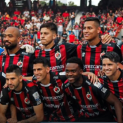 Cúcuta Deportivo asciende a primera división con un héroe en el arco y la emoción de su regreso histórico