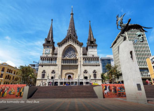 Manizales obtiene la primera certificación de turismo sostenible del país para su Centro Histórico
