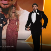 Bad Bunny triunfa en los Grammy y defiende a la comunidad latina desde el escenario