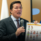 El registrador nacional presentó el nuevo diseño de la tarjeta electoral para las consultas del 8 de marzo