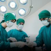 Primera cirugía de trasplante facial con donante por eutanasia: cirujano revela cómo se realizó el procedimiento