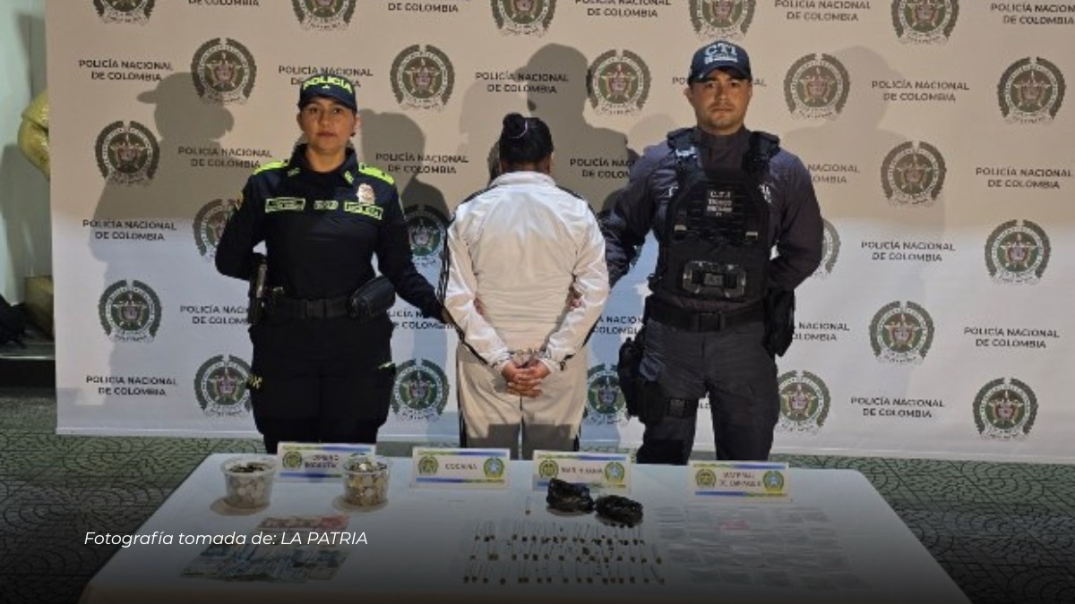 Capturan en Manizales a mujer señalada de vender droga desde una tienda de barrio