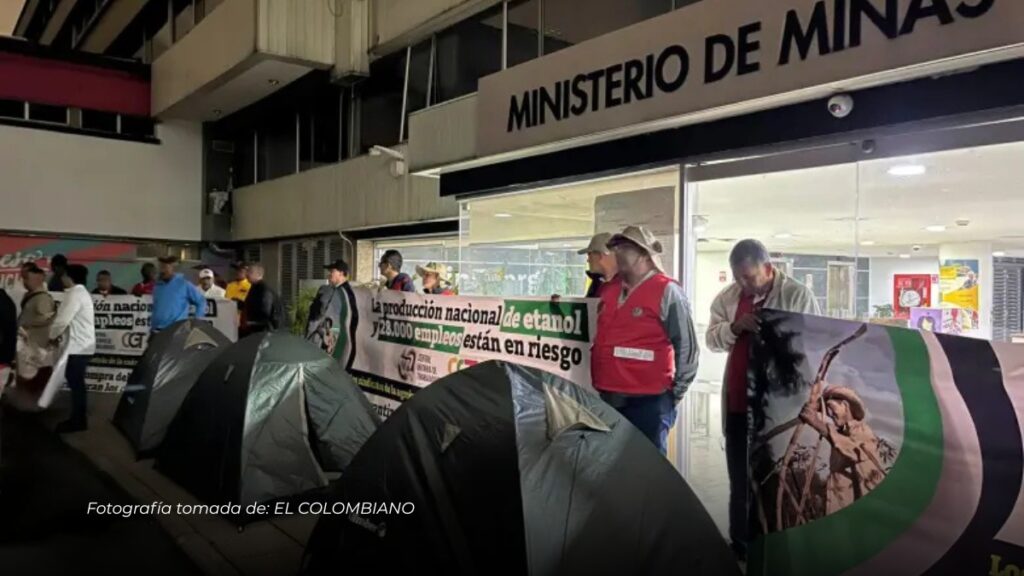 Bloqueo en MinMinas por crisis del etanol: exigen mesa de diálogo