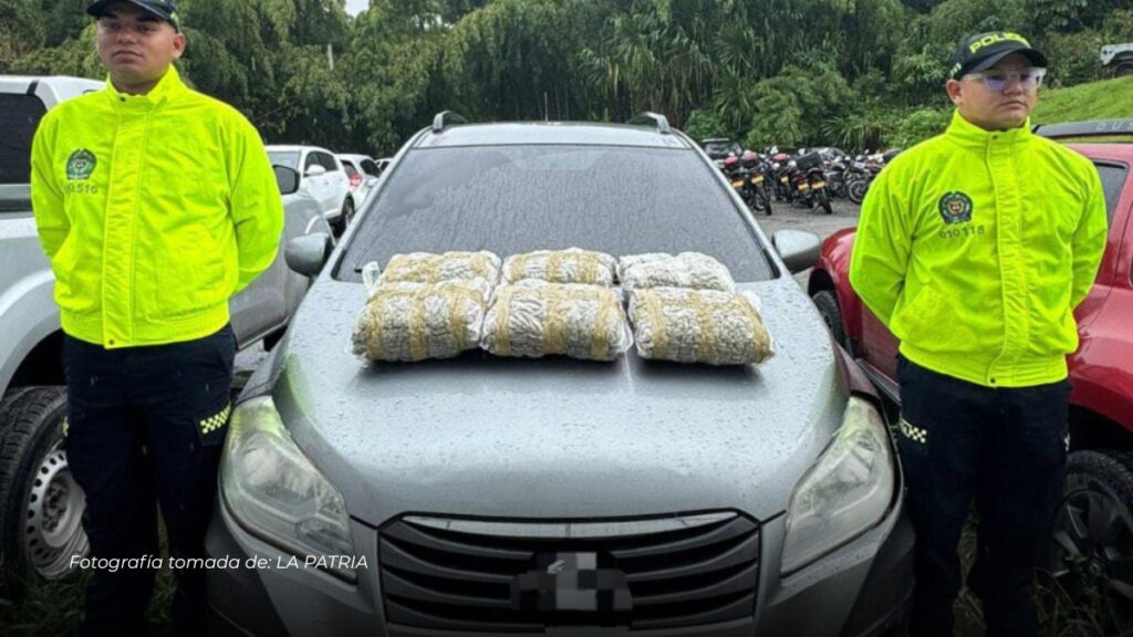 Encuentran carro abandonado con marihuana en barrio de Armenia