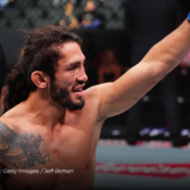 Javier Reyes se impone por TKO en UFC Fight Night y deja en alto a Colombia
