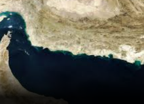 Irán advierte restricciones en el Estrecho de Ormuz y enciende alertas en el mercado petrolero