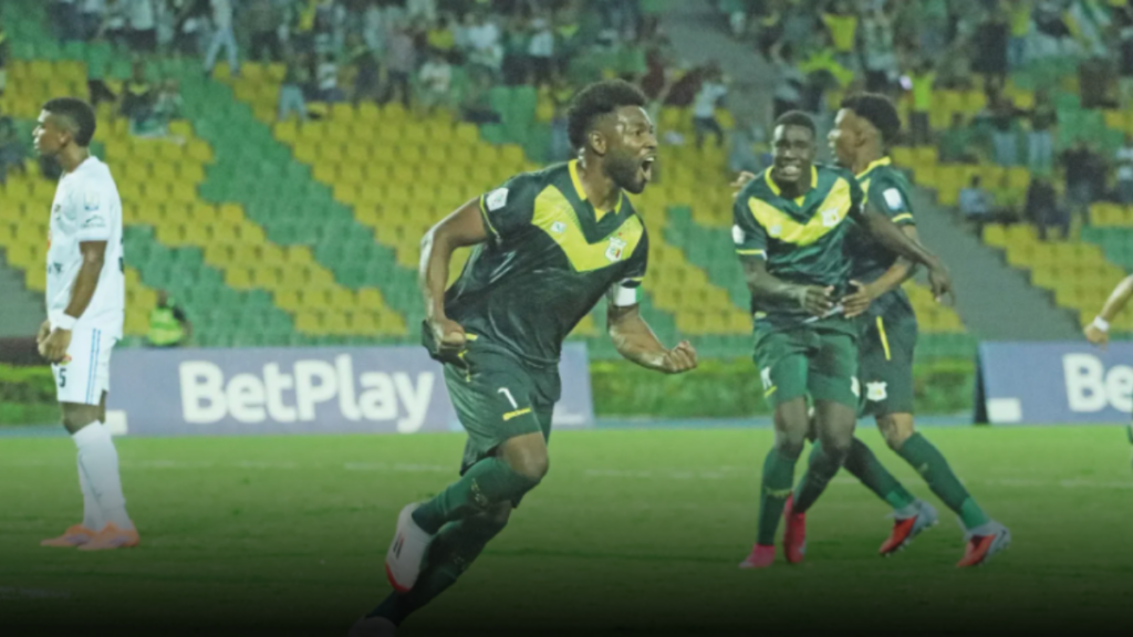 Quindío no baja la guardia y se aferra a la cima con un empate clave