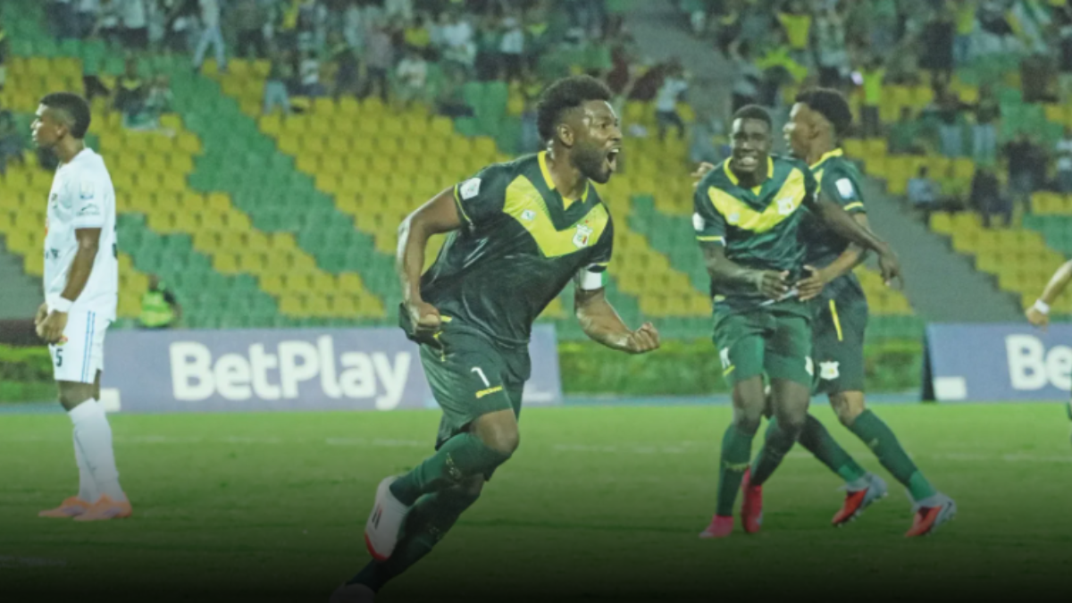 Quindío no baja la guardia y se aferra a la cima con un empate clave