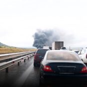 Más de mil ciudadanos exigen al Gobierno estándares para reducir la contaminación vehicular