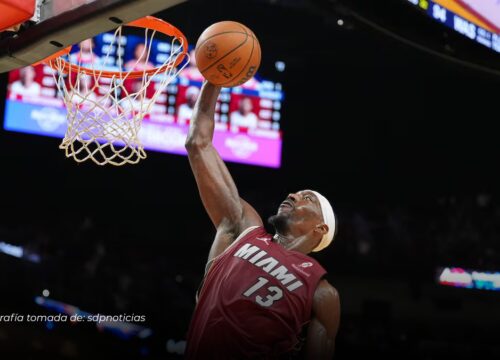 Bam Adebayo anota 83 puntos y logra la segunda mayor marca en la historia de la NBA