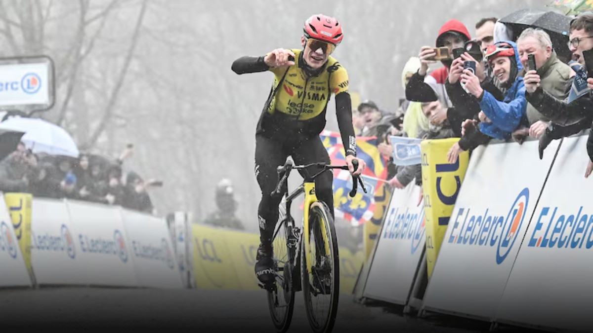 Daniel Felipe Martínez se mantiene segundo en la París-Niza tras nueva victoria de Vingegaard