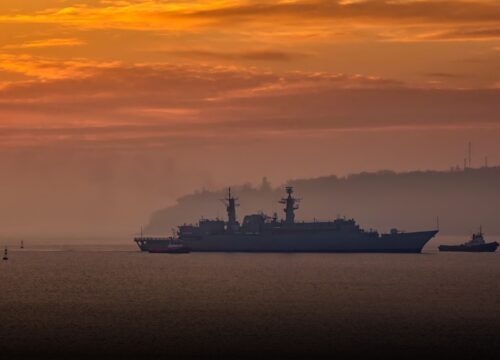 Israel reporta ataque a infraestructura naval iraní en el mar Caspio en medio de la escalada del conflicto