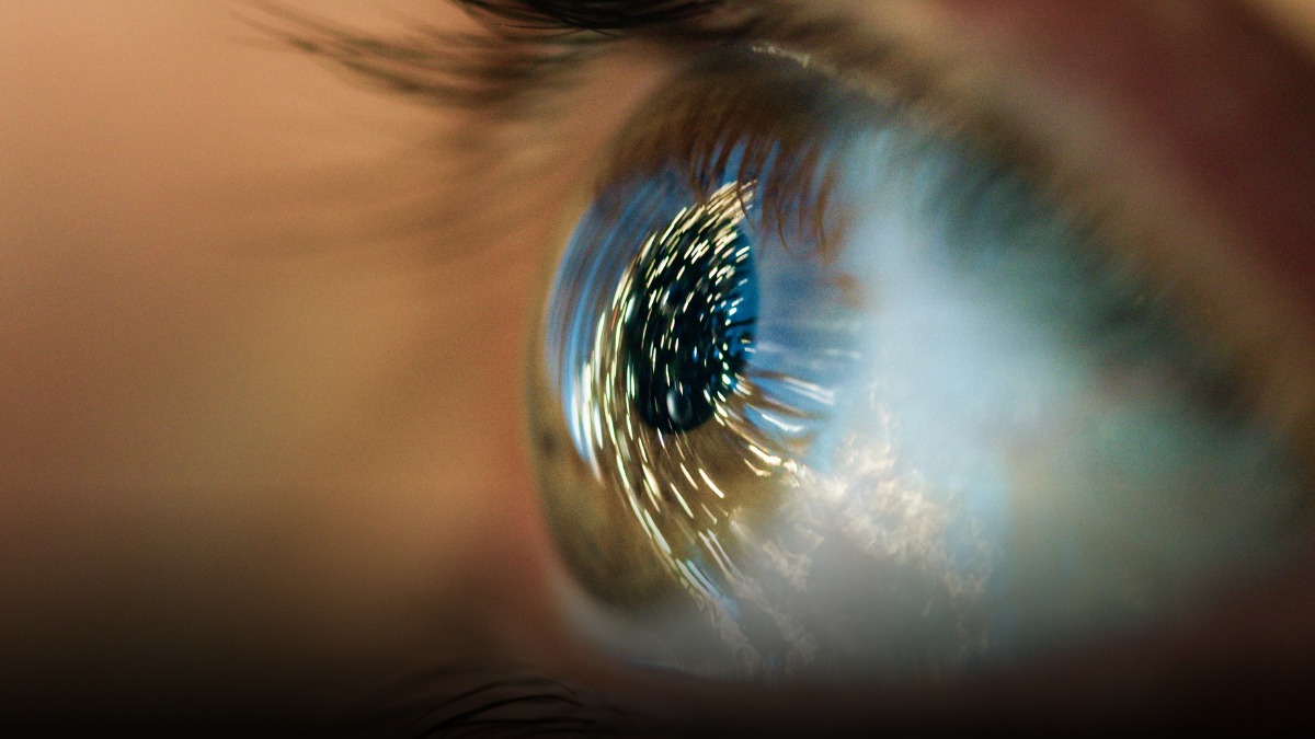 Alertan por enfermedades de la córnea y su impacto en la visión