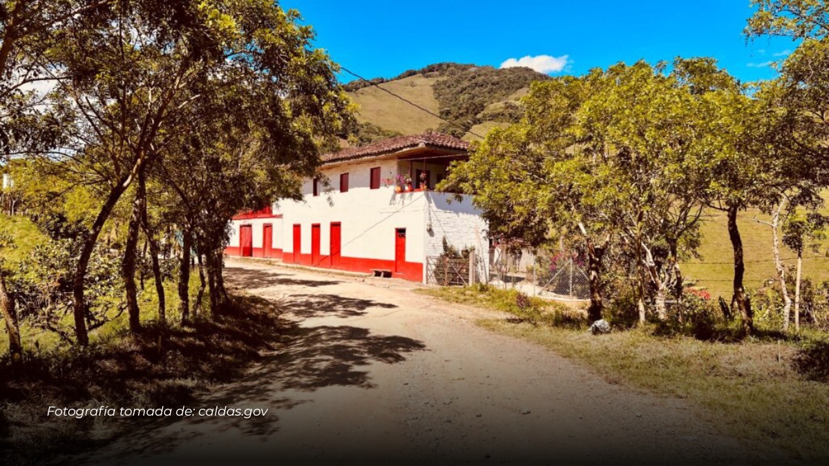 Inician obras de pavimentación entre La Merced y Salamina tras años de espera