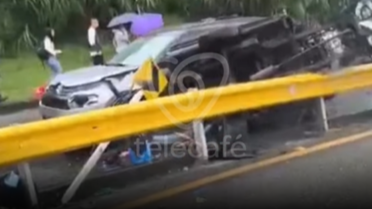 Accidente de tránsito en vía Paraíso–Guamal en Manizales deja varios vehículos involucrados