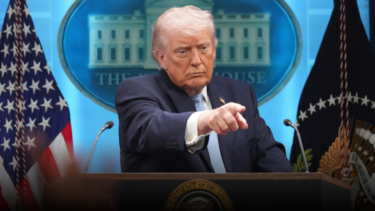 Donald Trump frena ofensiva contra Irán y abre ventana para negociación de paz