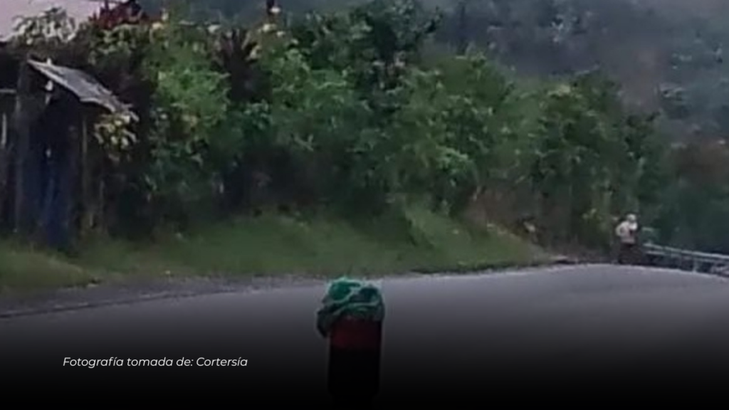 Alerta en Nariño: artefacto explosivo mantiene cerrada la vía hacia la costa pacífica