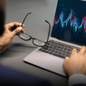 Economía colombiana crece 1.65% en febrero impulsada por sectores estratégicos