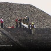 Ataque armado en Teotihuacán deja una turista muerta y varios heridos; agresor se suicida tras el tiroteo