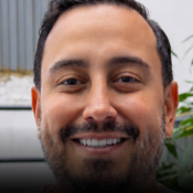 Gobernador de Risaralda, Juan Diego Patiño, ejerció su derecho al voto en Pereira