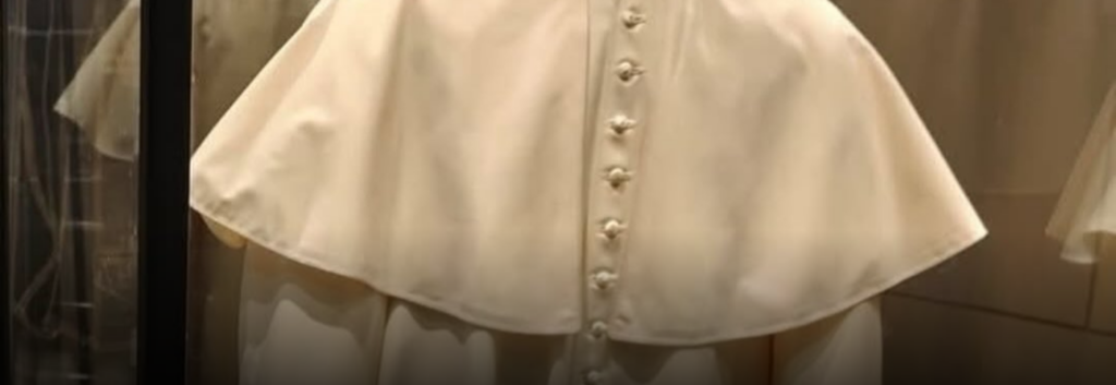 Imagen del hábito del papa Francisco en Argentina desata asombro en redes sociales