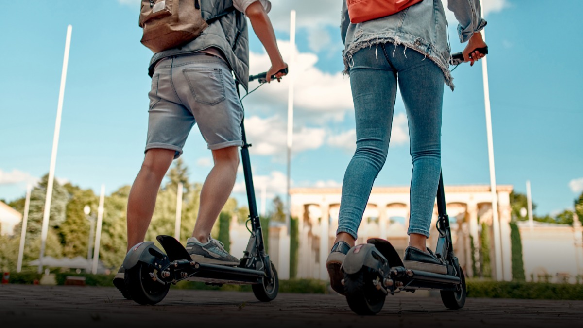 Gobierno propone nuevas reglas para scooters y patinetas eléctricas en Colombia: estos son los cambios planteados