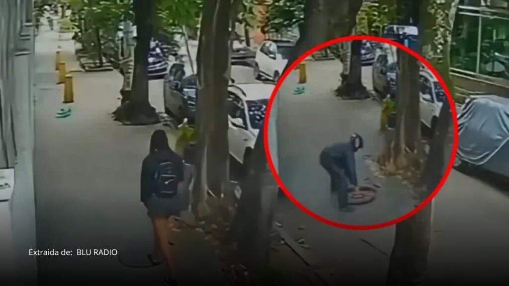 Video registra caída de una mujer a una alcantarilla en Río de Janeiro