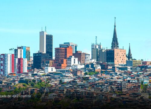 Destituyen e inhabilitan por 14 años a bibliotecario de colegio en Manizales tras fallo disciplinario Destituyen e inhabilitan por 14 años a bibliotecario de colegio en Manizales tras fallo disciplinario