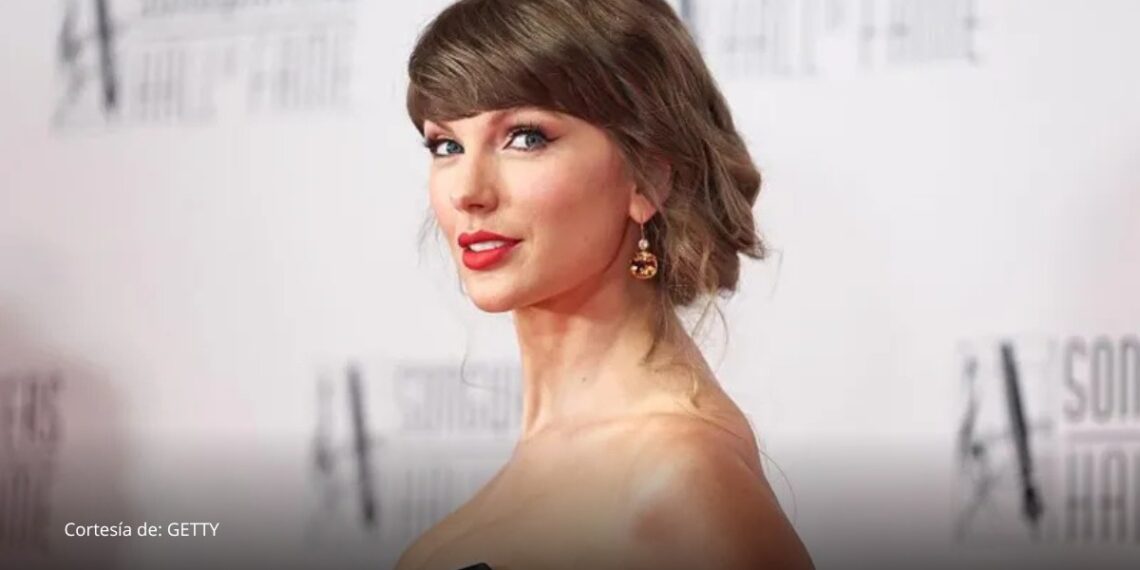 Taylor Swift emociona al ingresar al Salón de la Fama de los Compositores Taylor Swift emociona al ingresar al Salón de la Fama de los Compositores