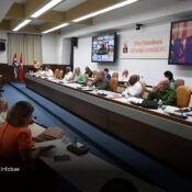 La Habana impulsa una histórica apertura económica para enfrentar la crisis