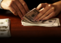 Dólar sigue perdiendo terreno en Colombia y abre por debajo de los $3.400 Dólar sigue perdiendo terreno en Colombia y abre por debajo de los $3.400