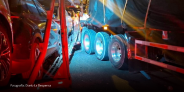 Accidente de tránsito mantiene cerrado el paso entre Calarcá y Cajamarca Accidente de tránsito mantiene cerrado el paso entre Calarcá y Cajamarca