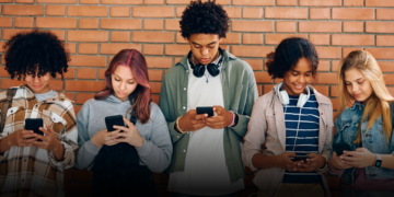 ¿Menores de 16 años sin redes sociales? Radican proyecto de ley que busca restringir su acceso en Colombia
