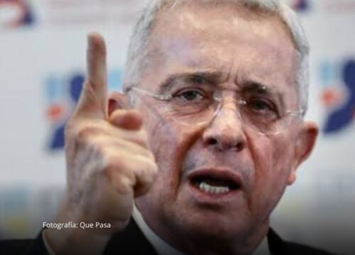 Álvaro Uribe acompañó la posesión presidencial en Cali Álvaro Uribe acompañó la posesión presidencial en Cali