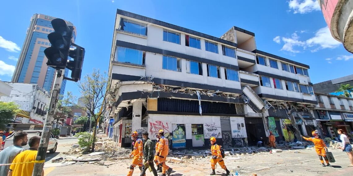 Medicina Legal identifica 121 víctimas del terremoto: este es el listado completo