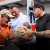 Apía: entregan apoyo nutricional a adultos mayores afectados por la emergencia
